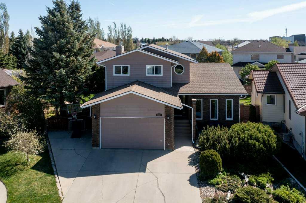 Picture of 2207 26 Avenue South  S, Lethbridge Real Estate Listing