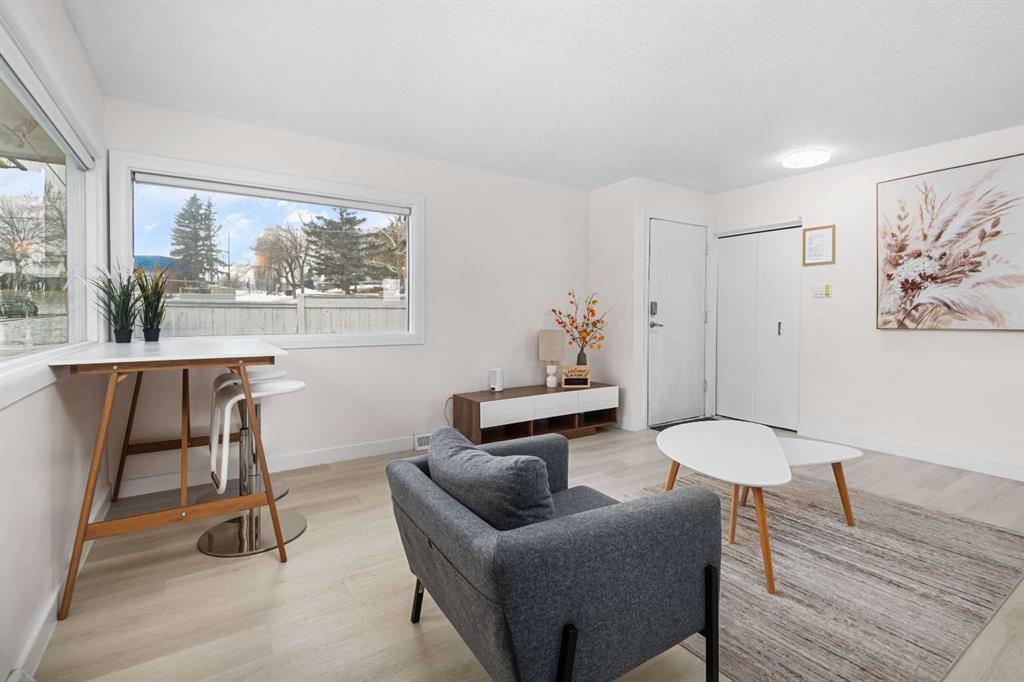 Picture of 4504 14 Street NW, Calgary Real Estate Listing