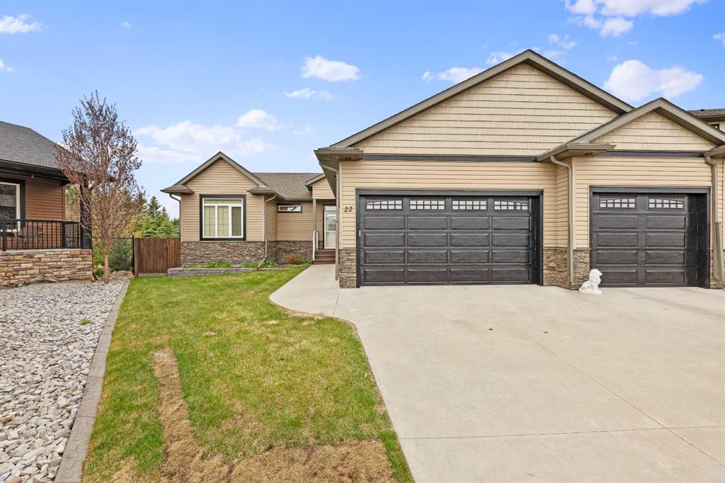 Picture of 22 Vermont Close , Olds Real Estate Listing