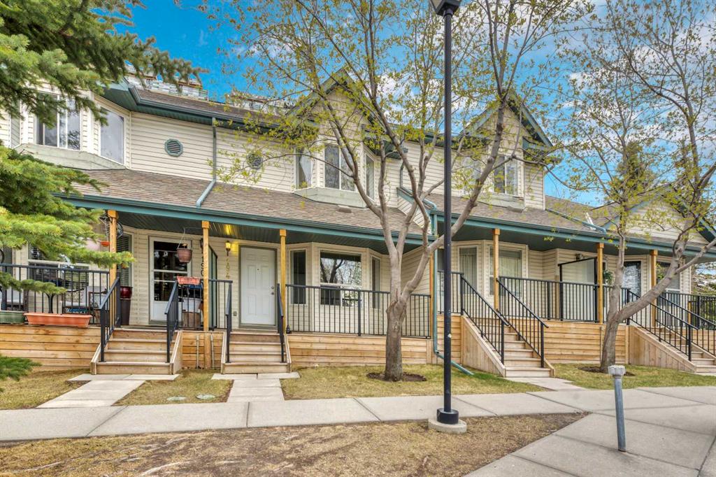 Picture of 194 Hidden Valley Villas NW, Calgary Real Estate Listing