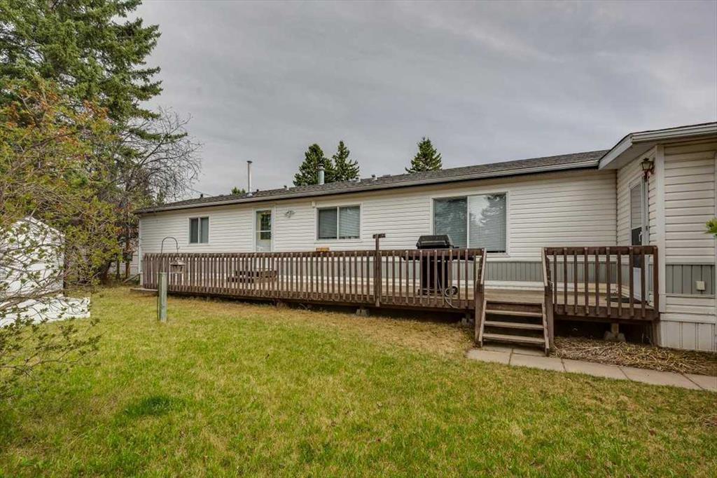 Picture of 10, 4308 42 Avenue , Rocky Mountain House Real Estate Listing