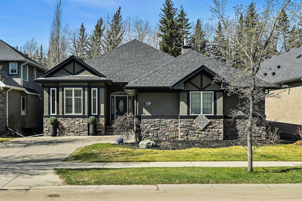 Picture of 110 Discovery Ridge Boulevard SW, Calgary Real Estate Listing