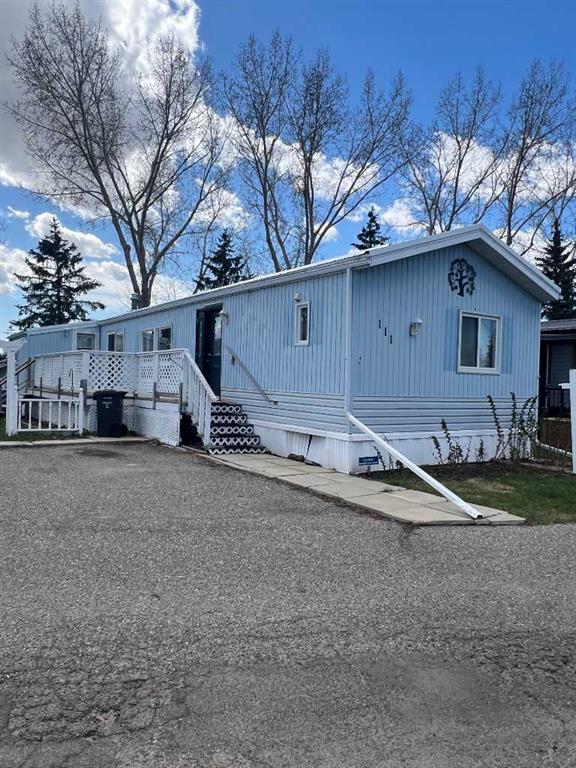 Picture of 111 HOME Bay SE, High River Real Estate Listing