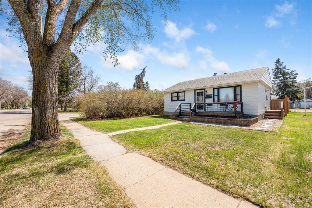 Picture of 5301 47 Street , Lloydminster Real Estate Listing