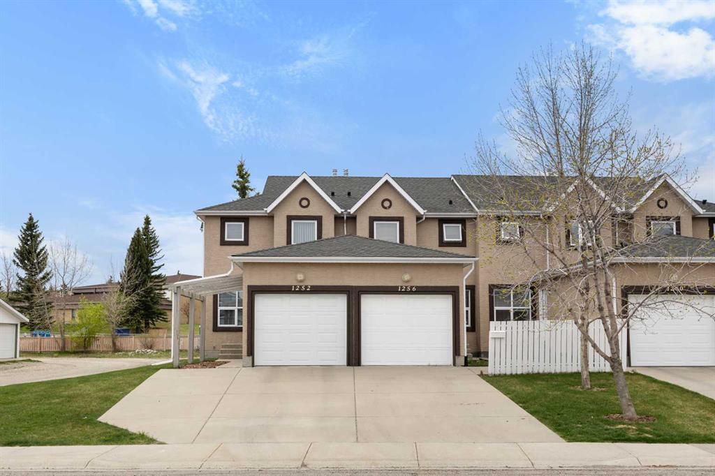 Picture of 1252 Sandpiper Road NW, Calgary Real Estate Listing