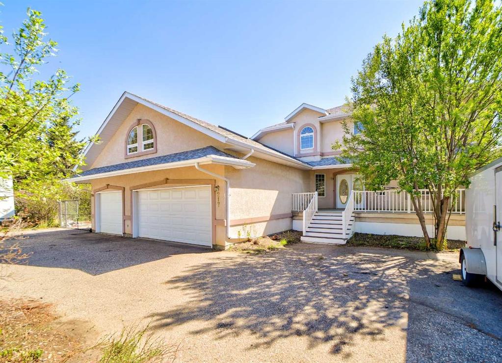 Picture of 217 Falcon Ridge Way , Rural Lethbridge County Real Estate Listing