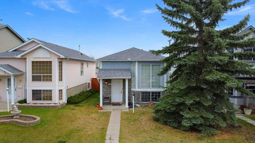 Picture of 4249 Catalina Boulevard NE, Calgary Real Estate Listing