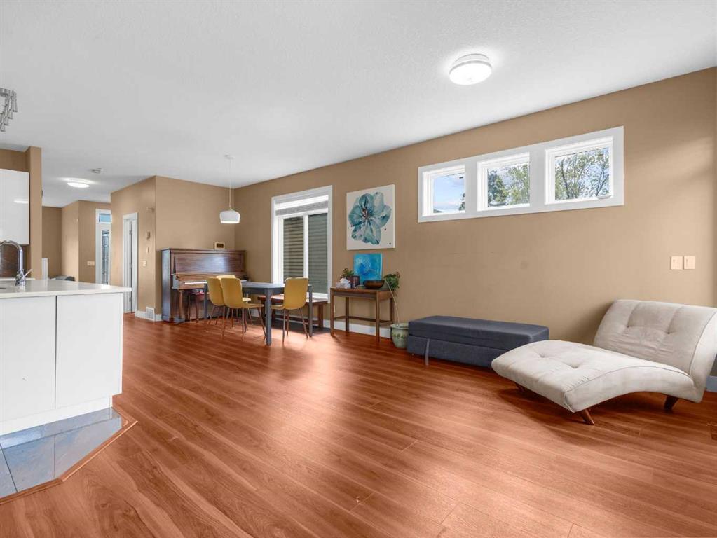 Picture of 1103 37 Street SE, Calgary Real Estate Listing