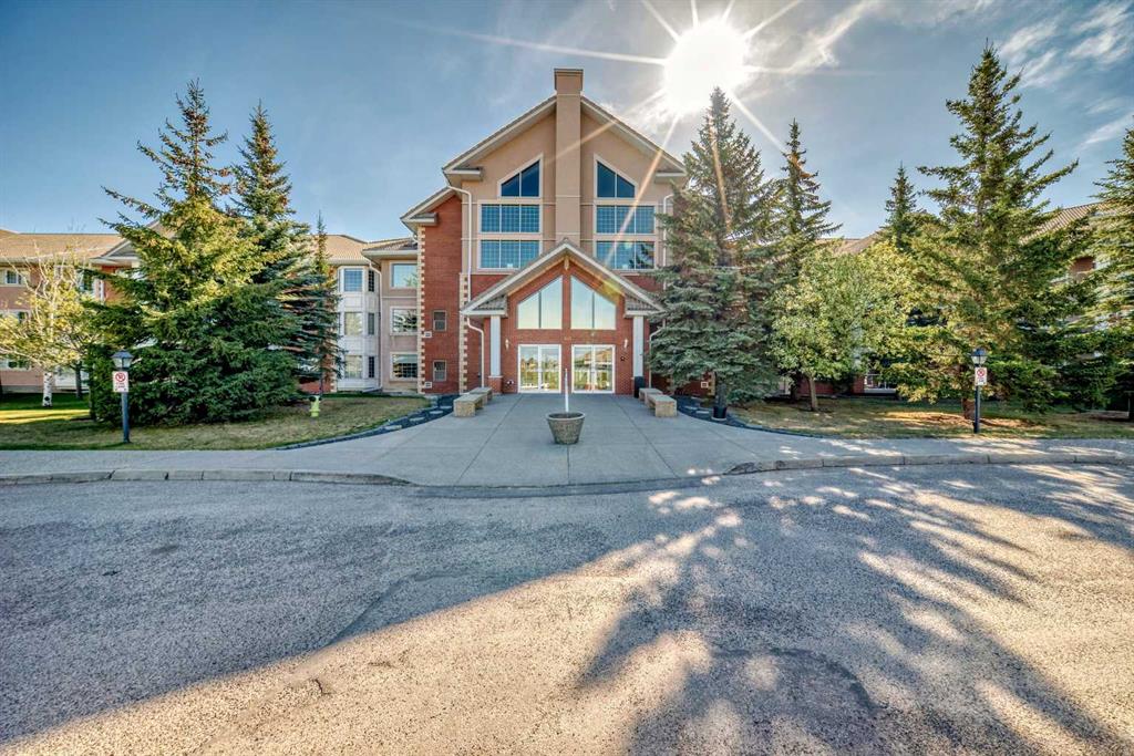 Picture of 249, 6868 Sierra Morena Boulevard SW, Calgary Real Estate Listing