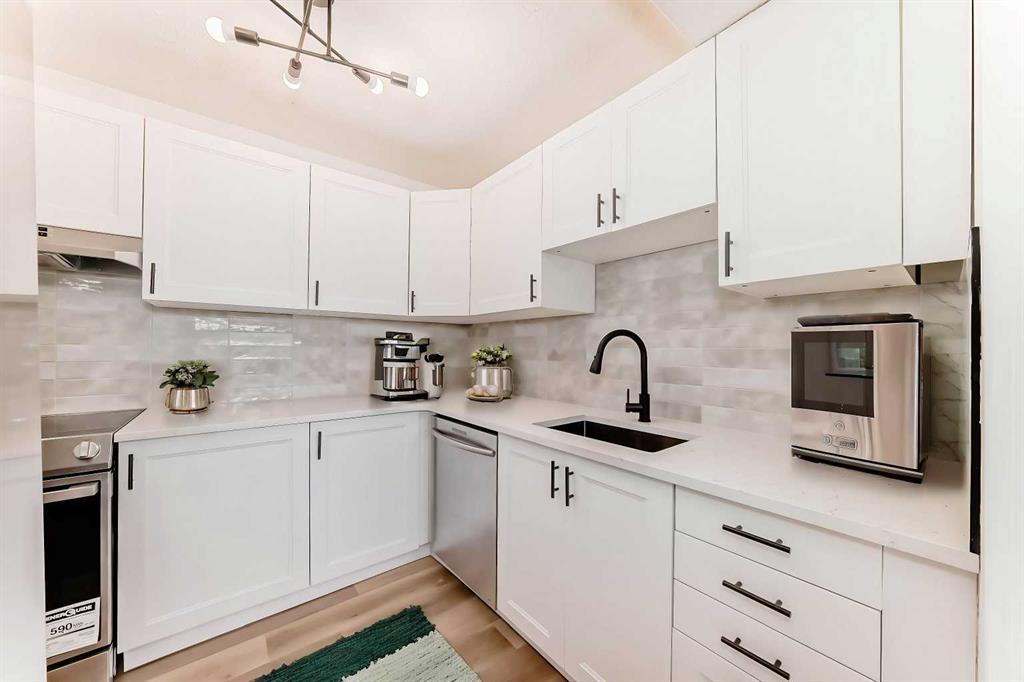 Picture of 26, 2511 38 Street NE, Calgary Real Estate Listing