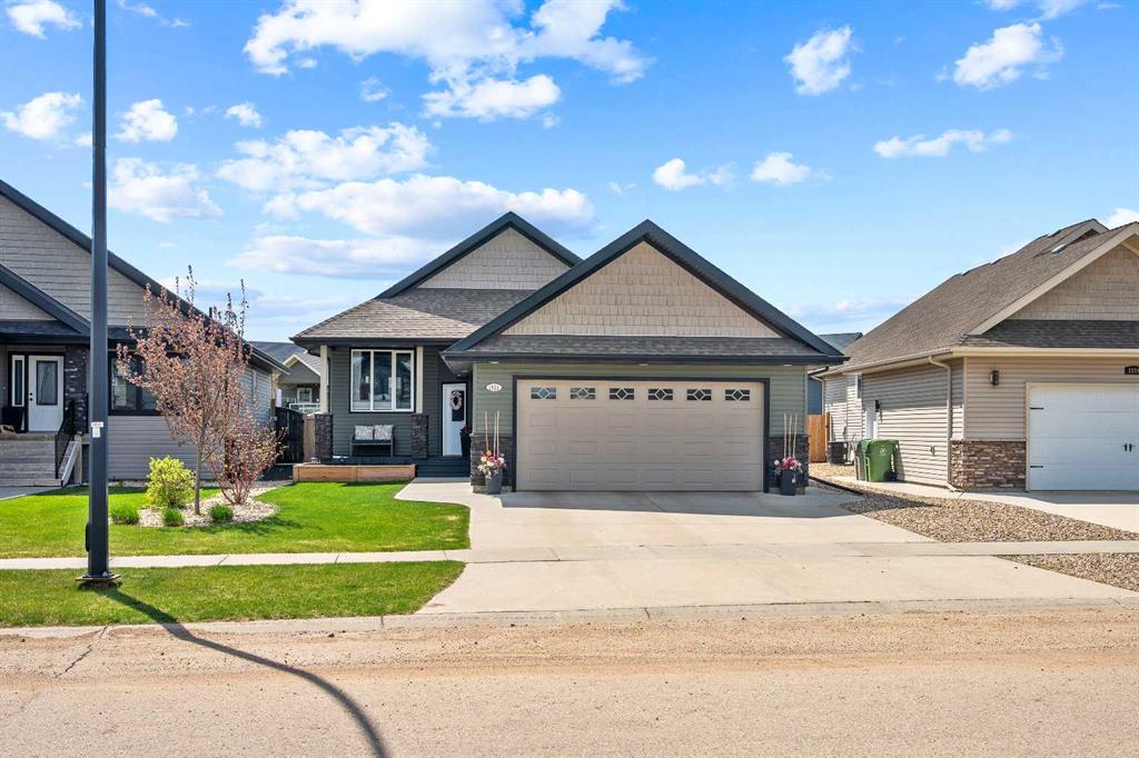 Picture of 1814 61 Avenue , Lloydminster Real Estate Listing