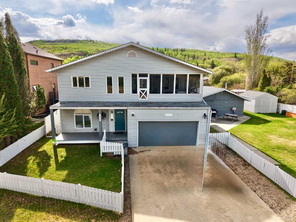 Picture of 11026 93 Street , Peace River Real Estate Listing