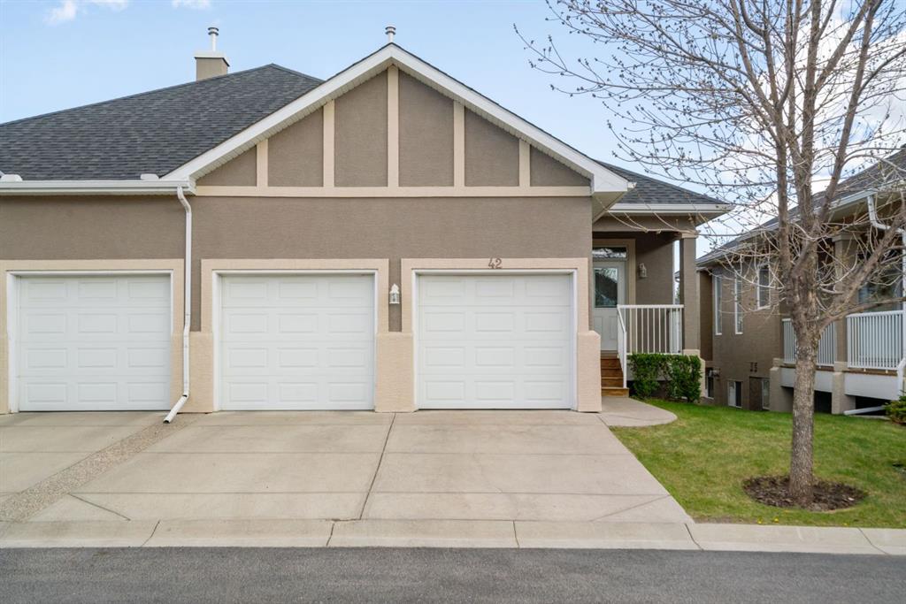 Picture of 42 Evercreek Bluffs Place SW, Calgary Real Estate Listing