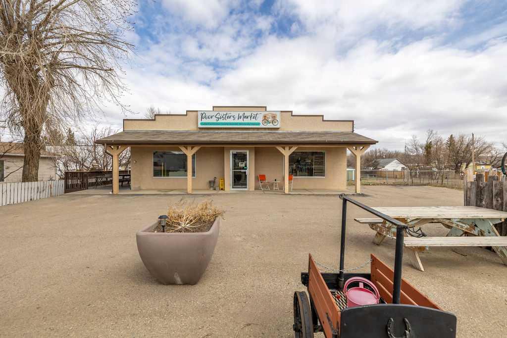 Picture of 32 2 Avenue S, Drumheller Real Estate Listing
