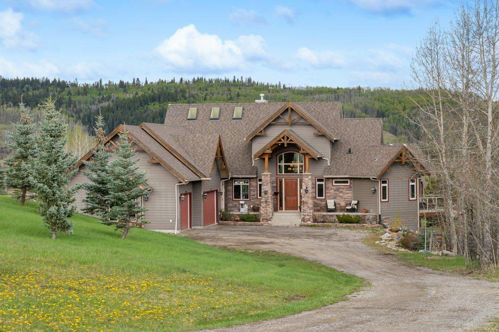 Picture of 316042 160 Avenue W, Rural Foothills County Real Estate Listing