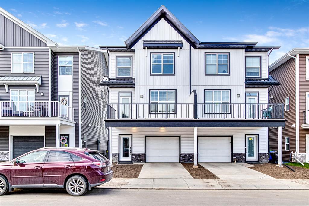 Picture of 19 Seton Row SE, Calgary Real Estate Listing