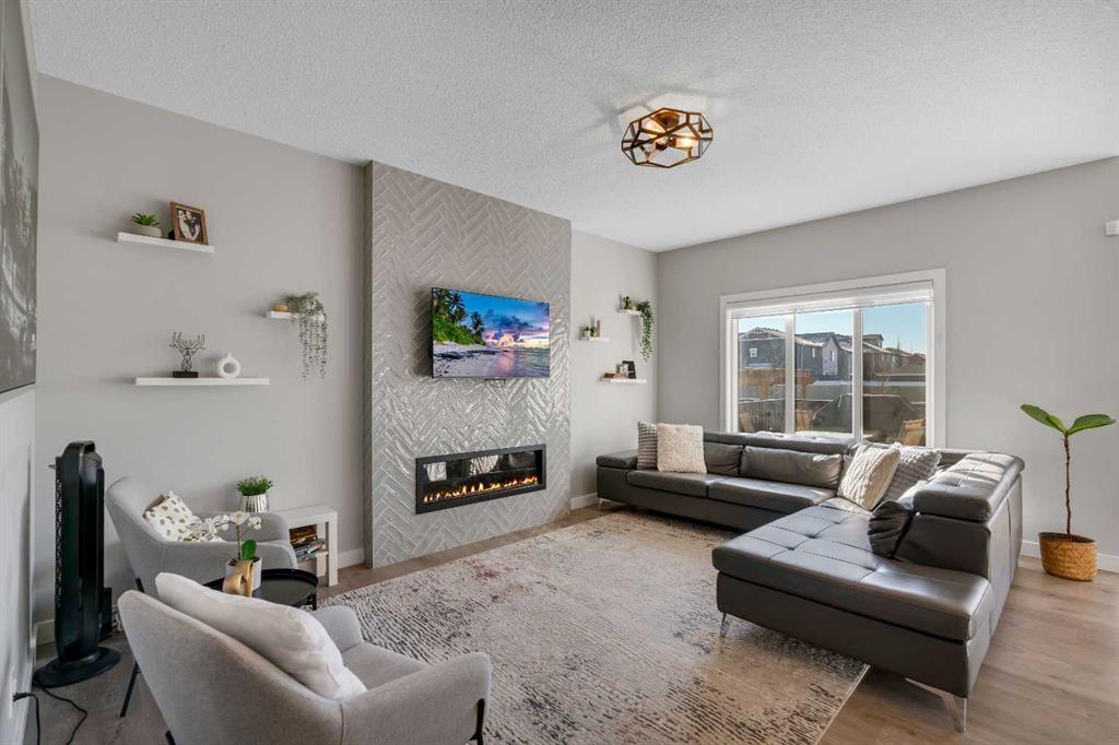 Picture of 249 Walgrove Terrace SE, Calgary Real Estate Listing