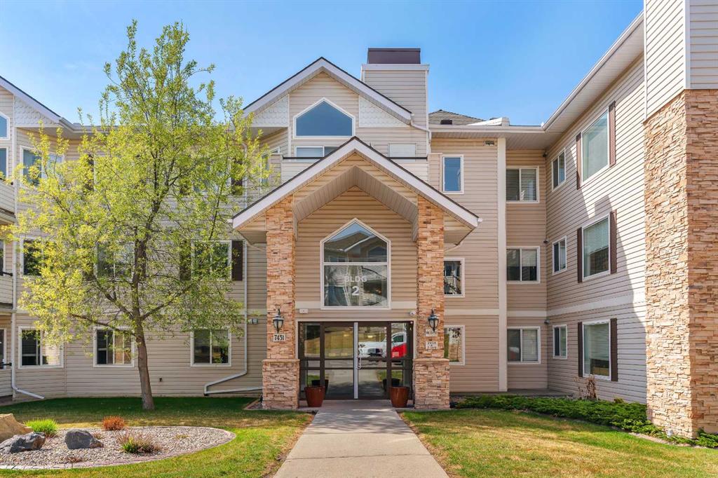 Picture of 2306, 7451 Springbank Boulevard SW, Calgary Real Estate Listing
