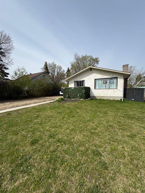 Picture of 6308 61 Avenue , Red Deer Real Estate Listing
