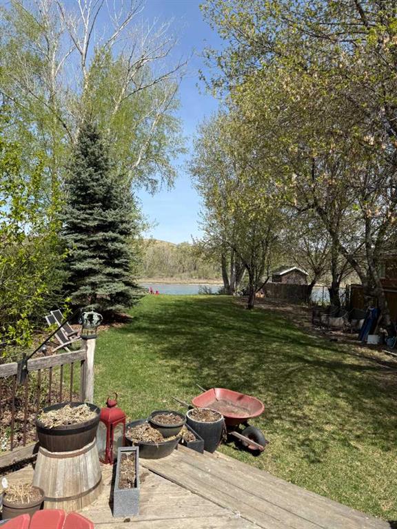 Picture of 6824 Bow Crescent NW, Calgary Real Estate Listing