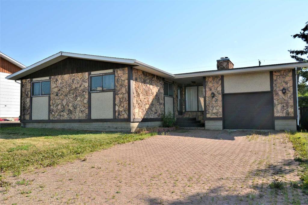 Picture of 10607 106 Street , Fairview Real Estate Listing