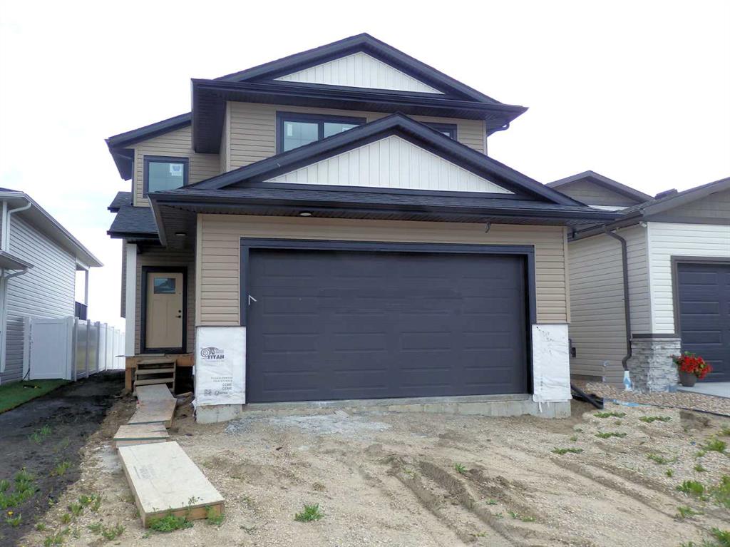 Picture of 181 Norseman Close , Penhold Real Estate Listing