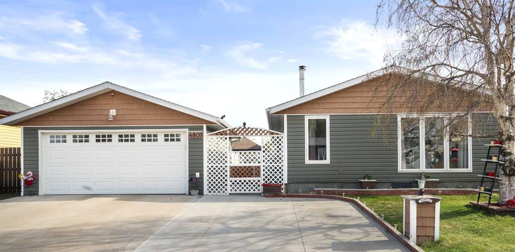 Picture of 4809 55 Avenue , Camrose Real Estate Listing