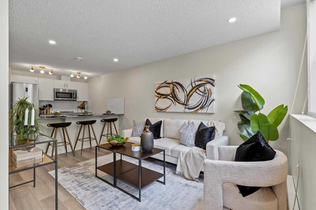 Picture of 243 Cranbrook Square SE, Calgary Real Estate Listing