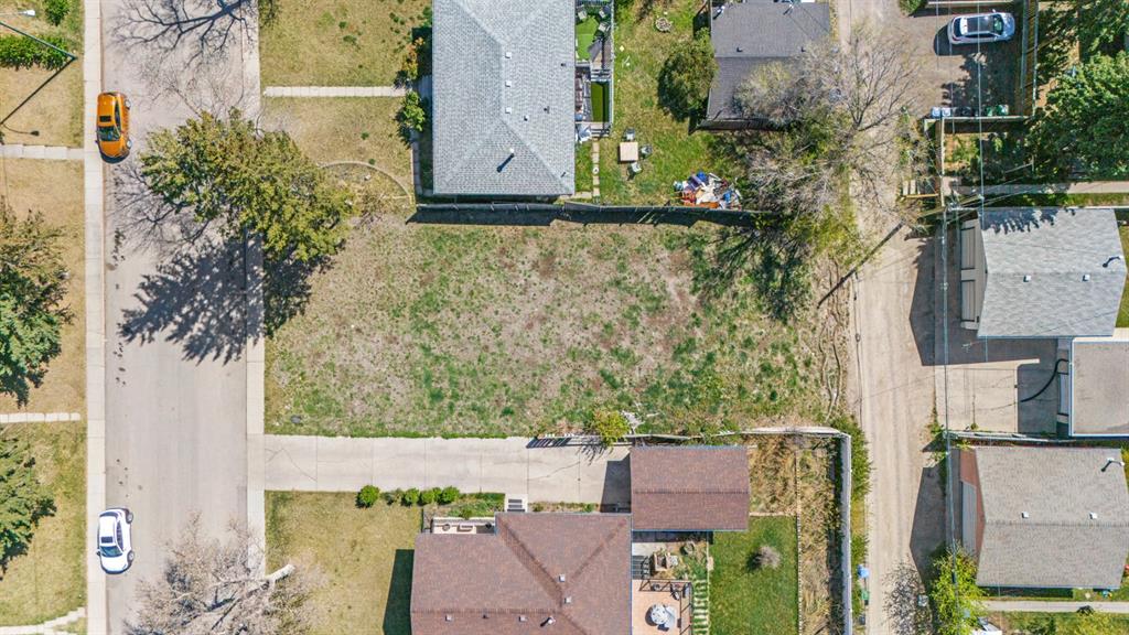 Picture of 907 17A Street NE, Calgary Real Estate Listing