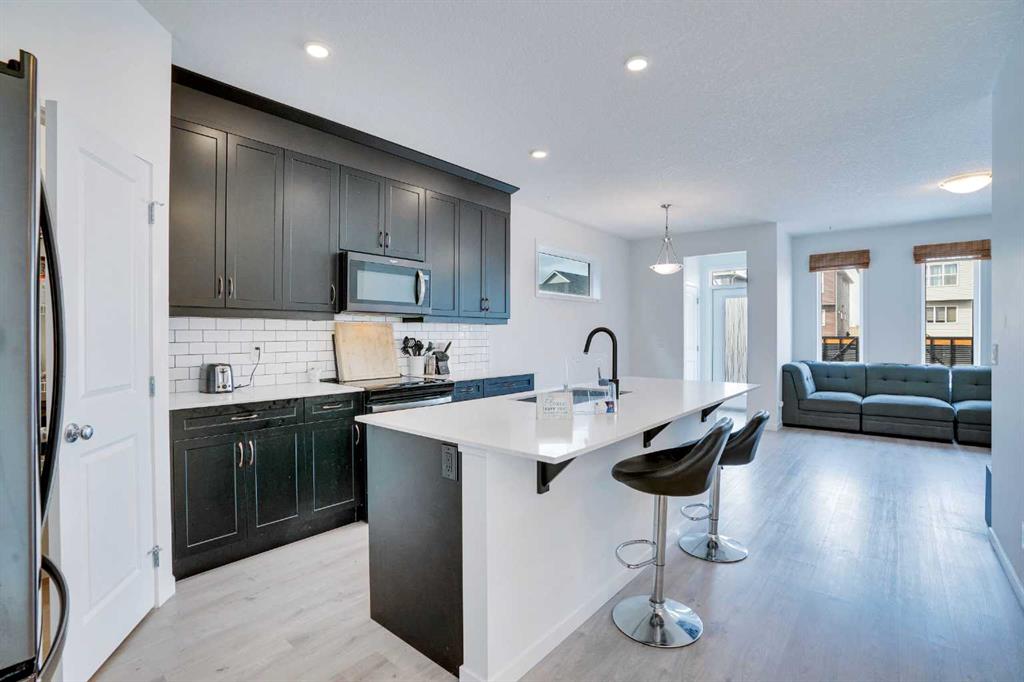 Picture of 95 Seton Heath SE, Calgary Real Estate Listing