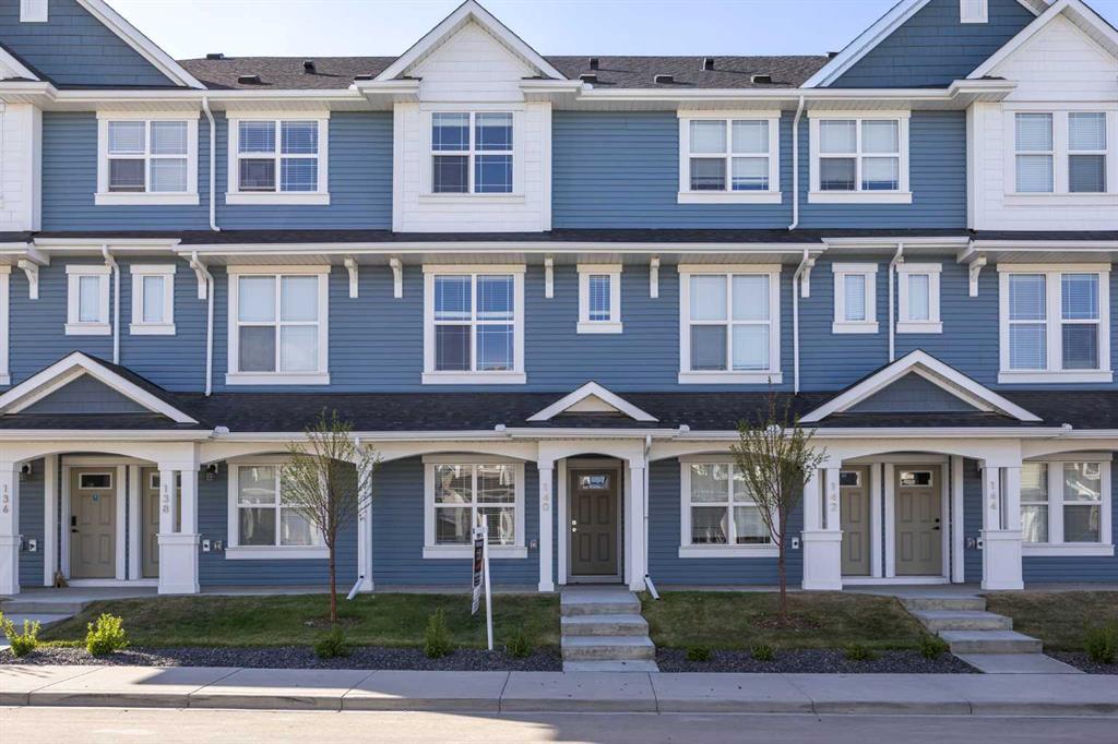 Picture of 140 Copperleaf Way SE, Calgary Real Estate Listing