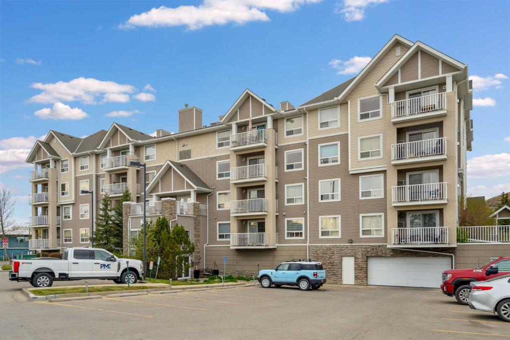 Picture of 202, 128 Centre Avenue , Cochrane Real Estate Listing