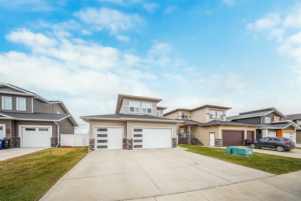 Picture of 61 Ash Close , Blackfalds Real Estate Listing