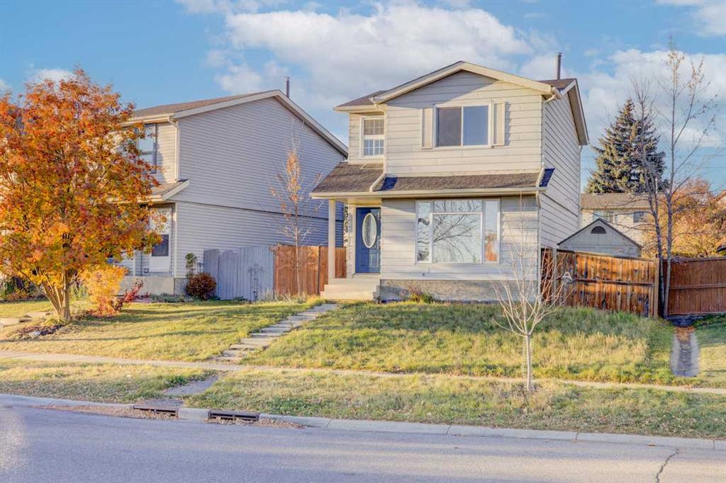 Picture of 171 Erin Woods Drive SE, Calgary Real Estate Listing