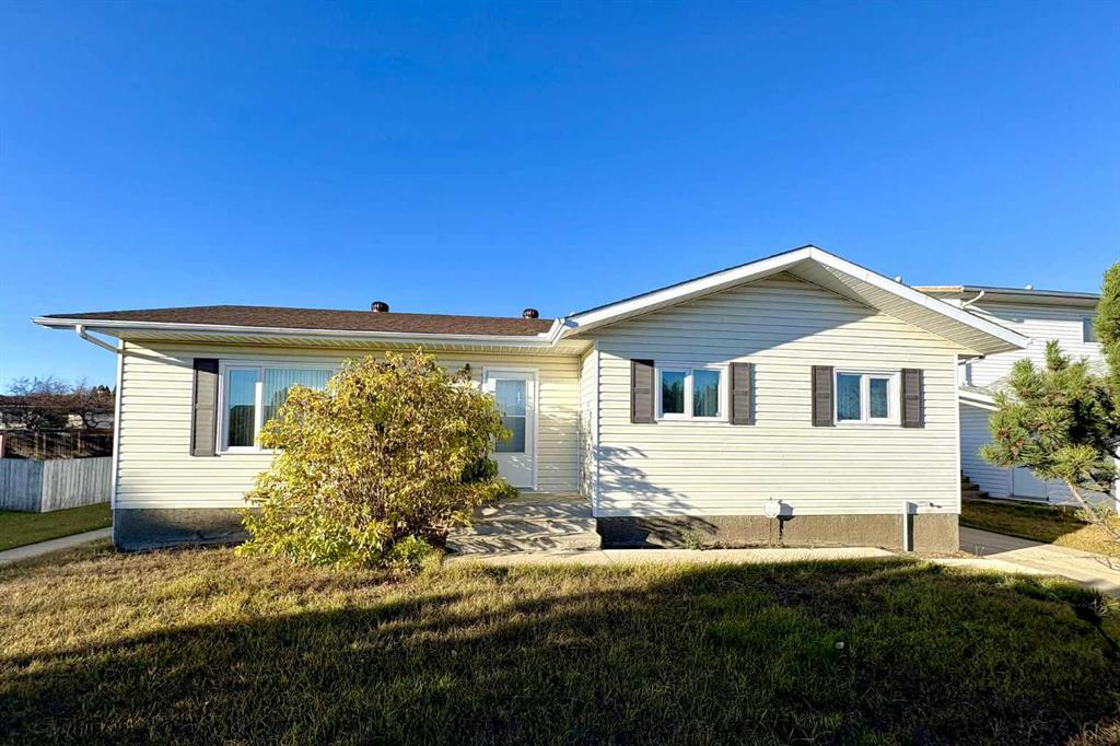 Picture of 9106 94 Avenue  , Lac La Biche Real Estate Listing