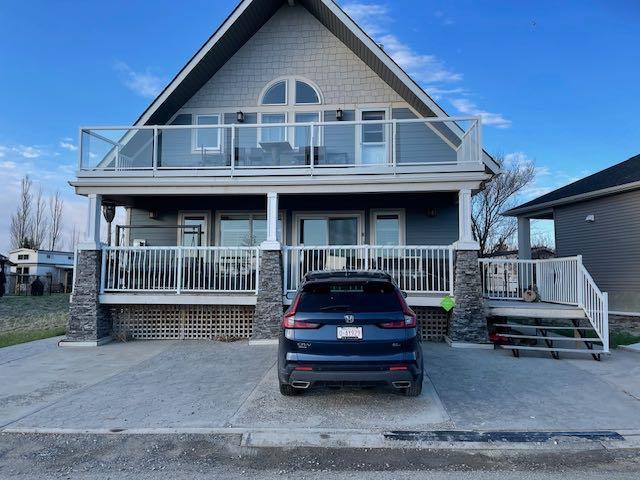 Picture of 55 White Pelican Way , Rural Vulcan County Real Estate Listing