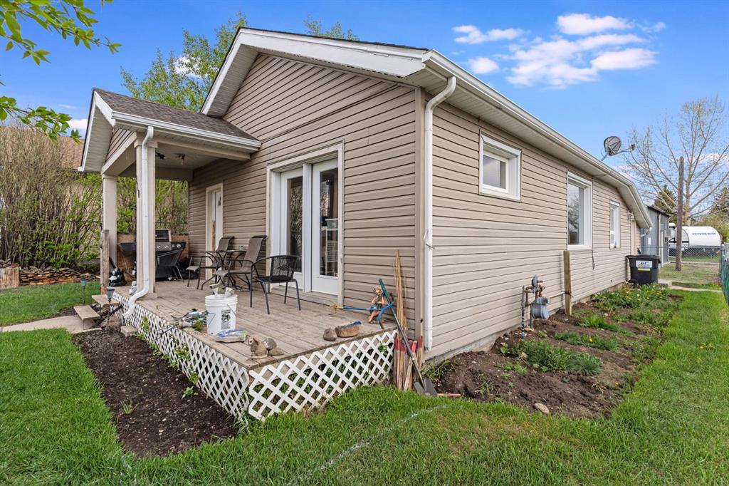 Picture of 110 Aberdeen Street , Blackie Real Estate Listing