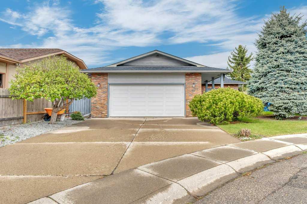 Picture of 20 Sunmount Green SE, Calgary Real Estate Listing