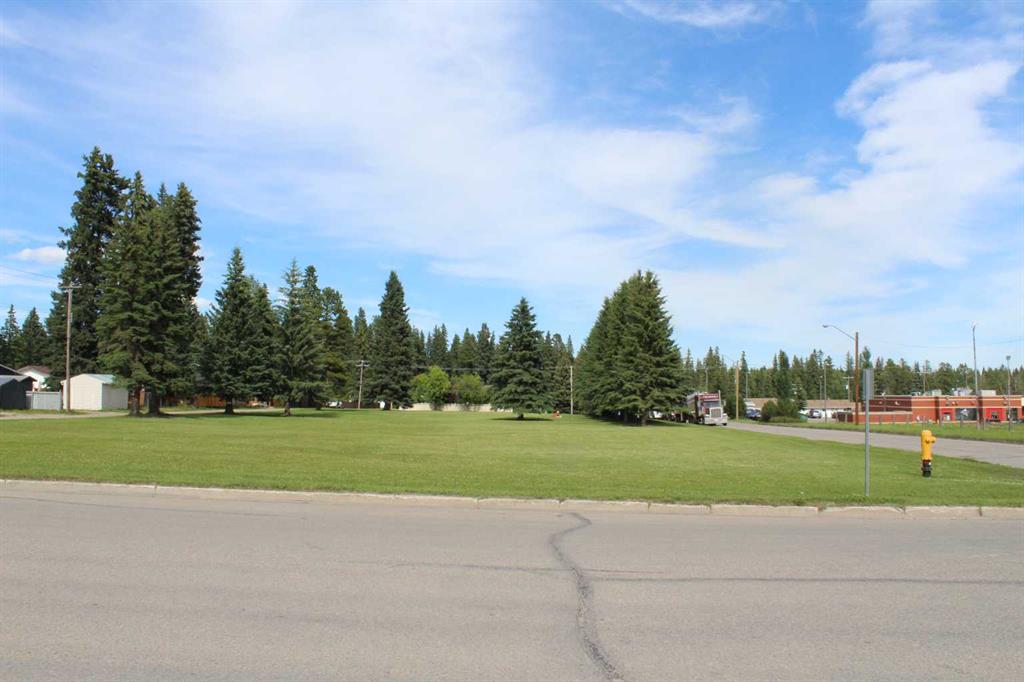 Picture of 4022 4 Avenue  , Edson Real Estate Listing