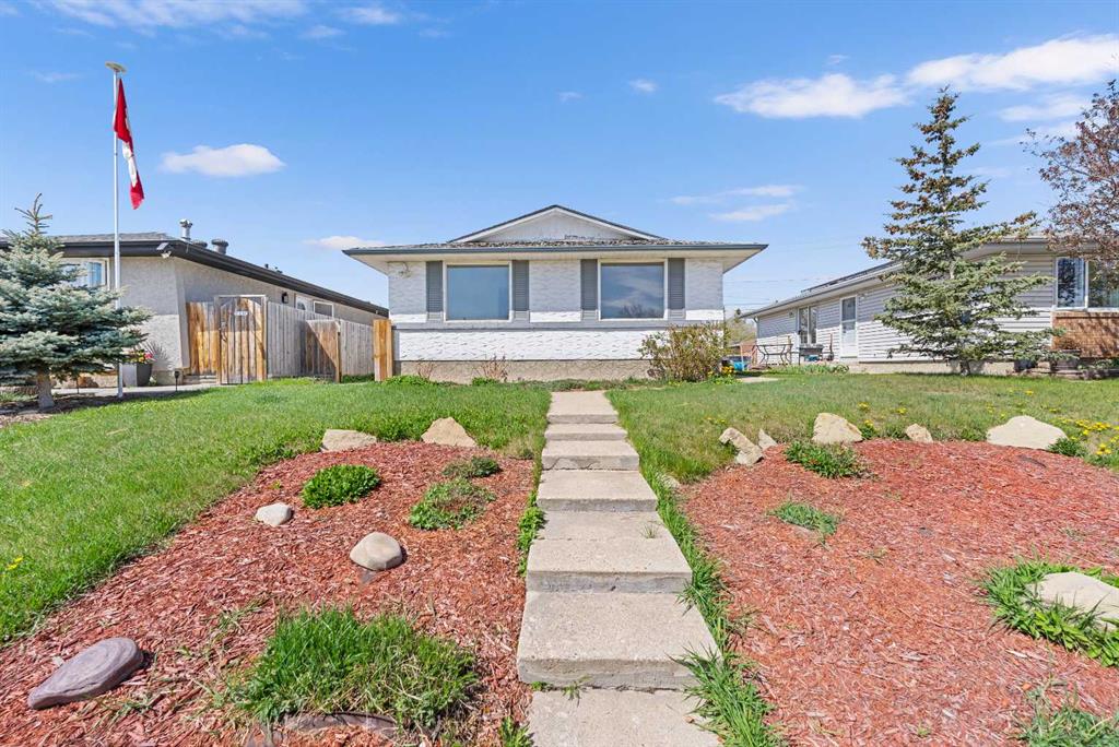 Picture of 8011 Huntington Road NE, Calgary Real Estate Listing