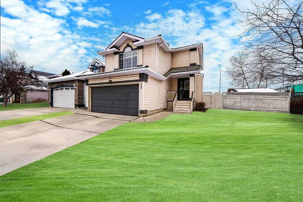 Picture of 282 Douglas Glen Court SE, Calgary Real Estate Listing