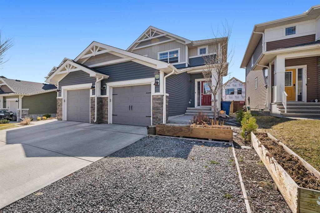 Picture of 1827 Baywater Drive SW, Airdrie Real Estate Listing