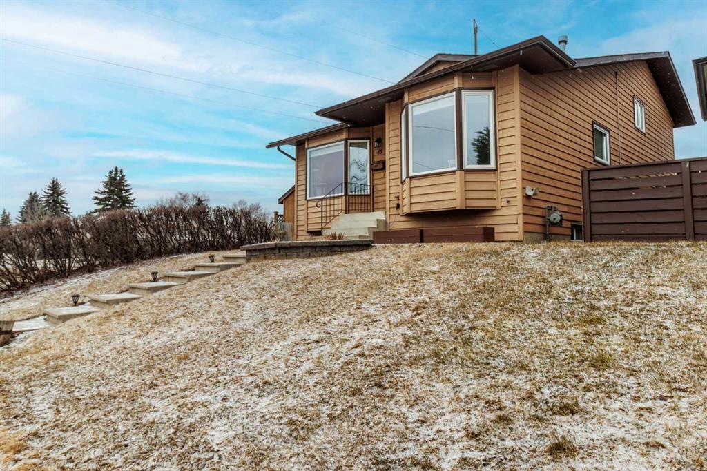 Picture of 43 Sunmount Road SE, Calgary Real Estate Listing