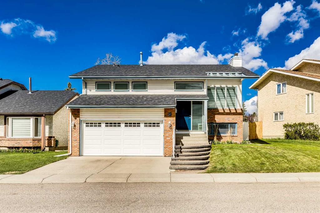Picture of 31 Woodmont Way SW, Calgary Real Estate Listing
