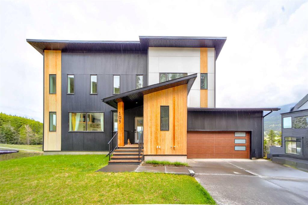 Picture of 109 Southmore Drive , Blairmore Real Estate Listing