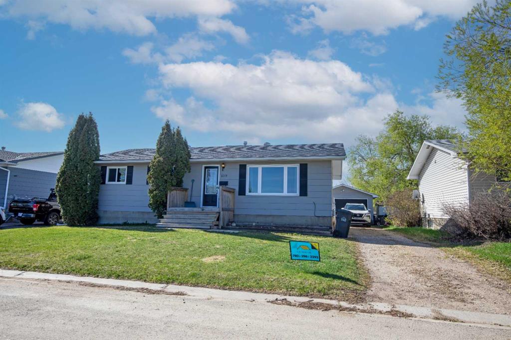 Picture of 9113 100 Avenue , Sexsmith Real Estate Listing