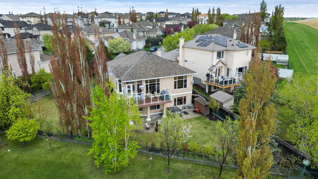 Picture of 35 Royal Crest Way NW, Calgary Real Estate Listing