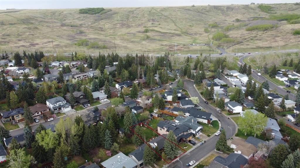 Picture of 5259 Bannerman Drive NW, Calgary Real Estate Listing