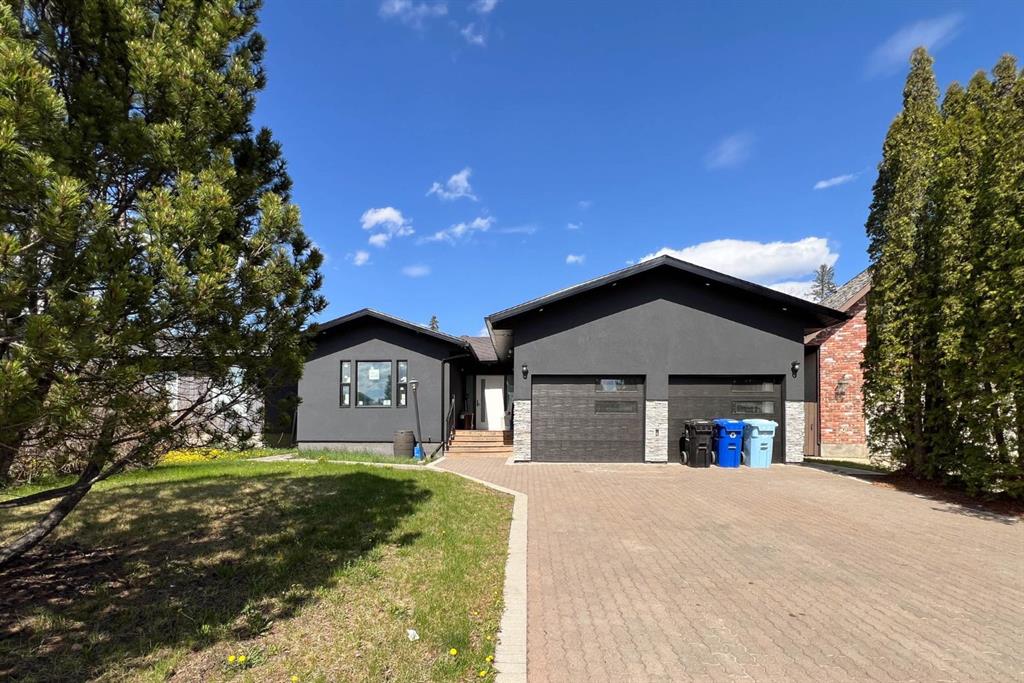 Picture of 122 Dickins Close , Fort McMurray Real Estate Listing