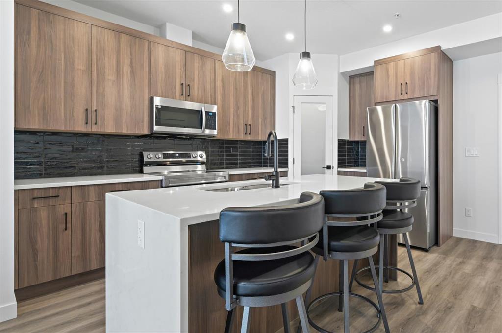 Picture of 111, 50 Sage Hill Walk NW, Calgary Real Estate Listing